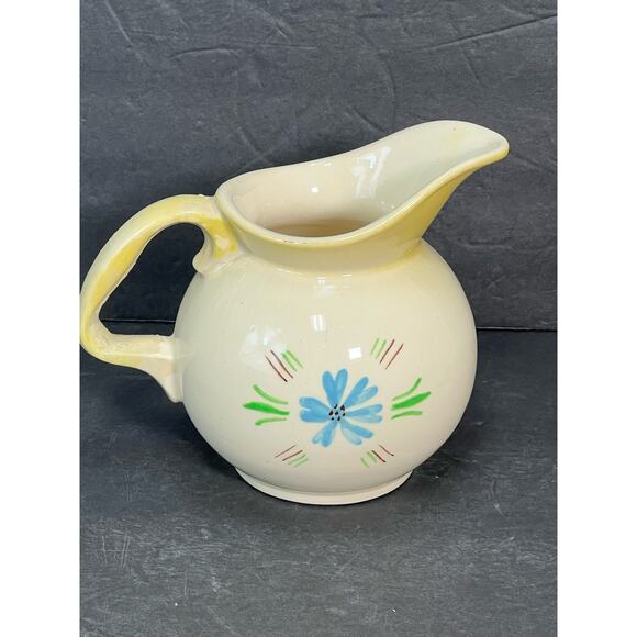 Hull Pitcher Cinderella Blossom and Bouquet Floral #29 Kitchenware 16oz Cottage - Picture 2 of 10